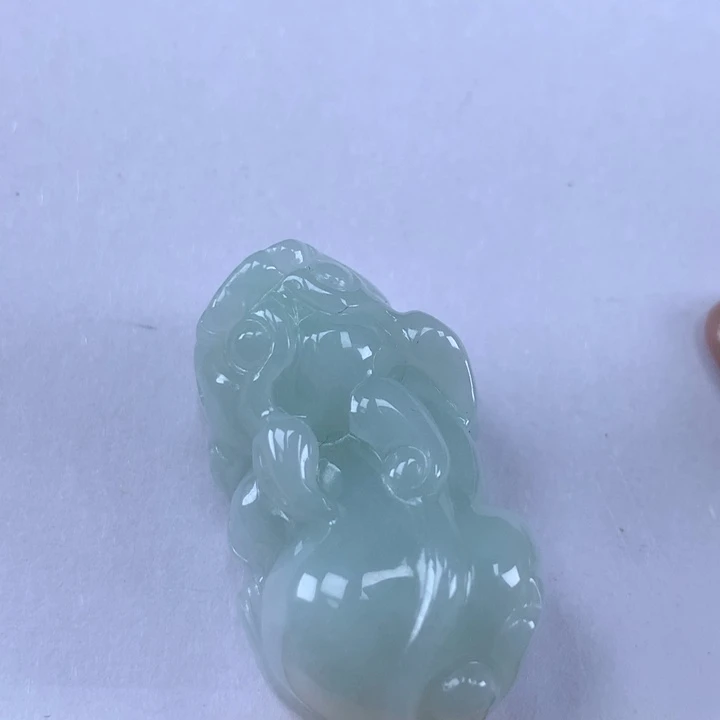 颈饰未镶嵌翡翠貔貅