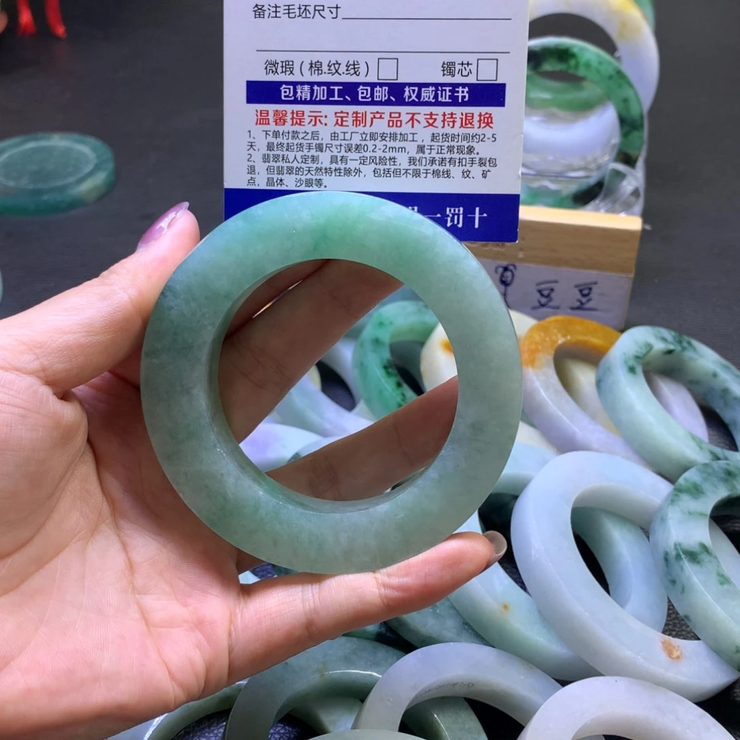 未镶嵌翡翠定制翡翠暖**姥