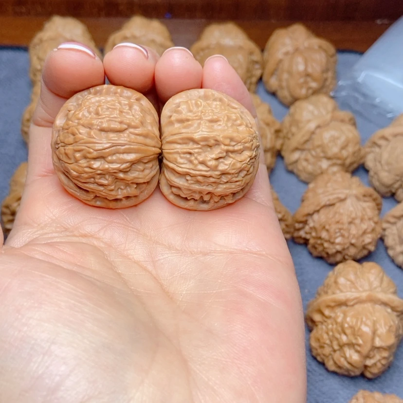 【闪购商品】文玩核桃吊坠Z*t白狮子33