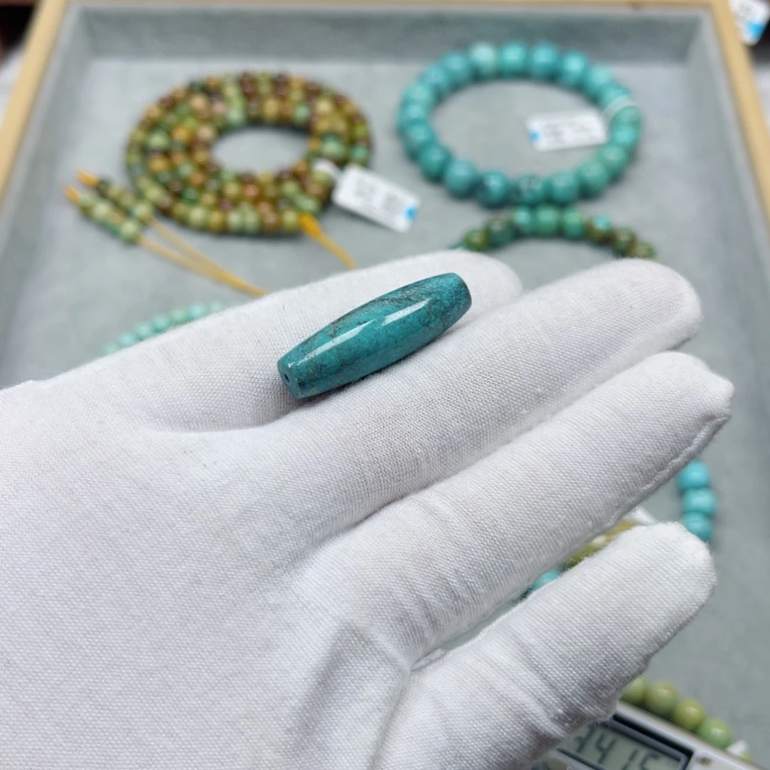 绿松石未镶嵌挂件