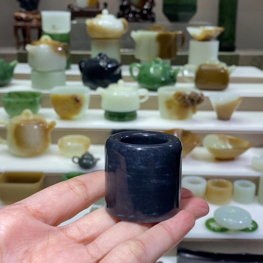 和田玉把件未镶嵌青花扳指盖置22