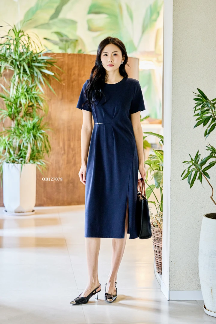 浩洋国际气质显瘦收腰连衣裙