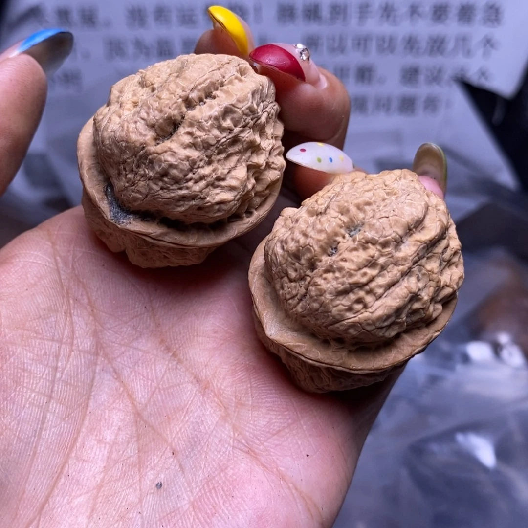 文玩核桃把件云南野生铁核桃94号41mm
