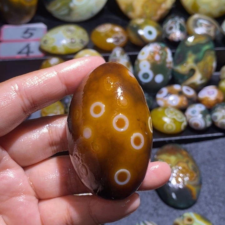 玛瑙/玉髓未镶嵌珠宝半成品82
