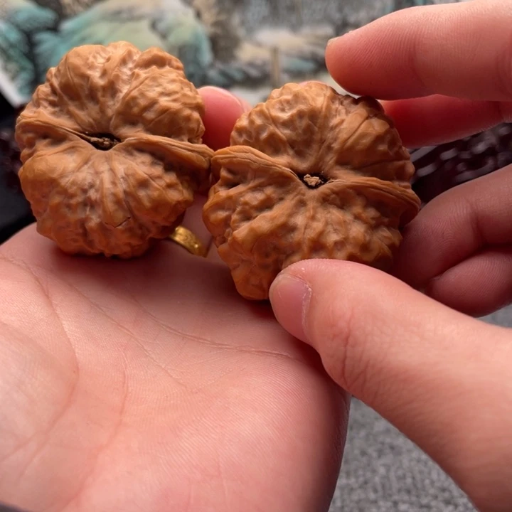 。***l核桃蛤蟆头文玩C17