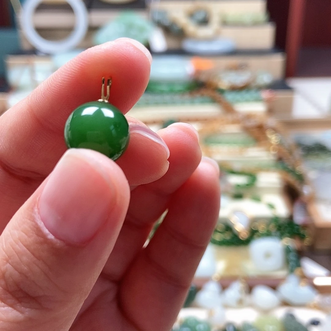 吊坠(不含链)18K金镶嵌和田玉