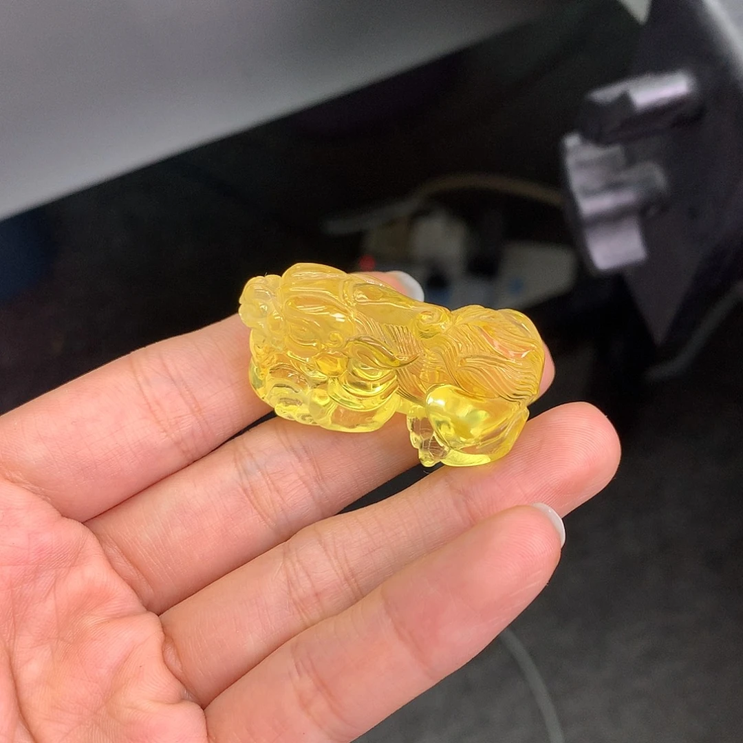 用***生琥珀未镶嵌珠宝奇石
