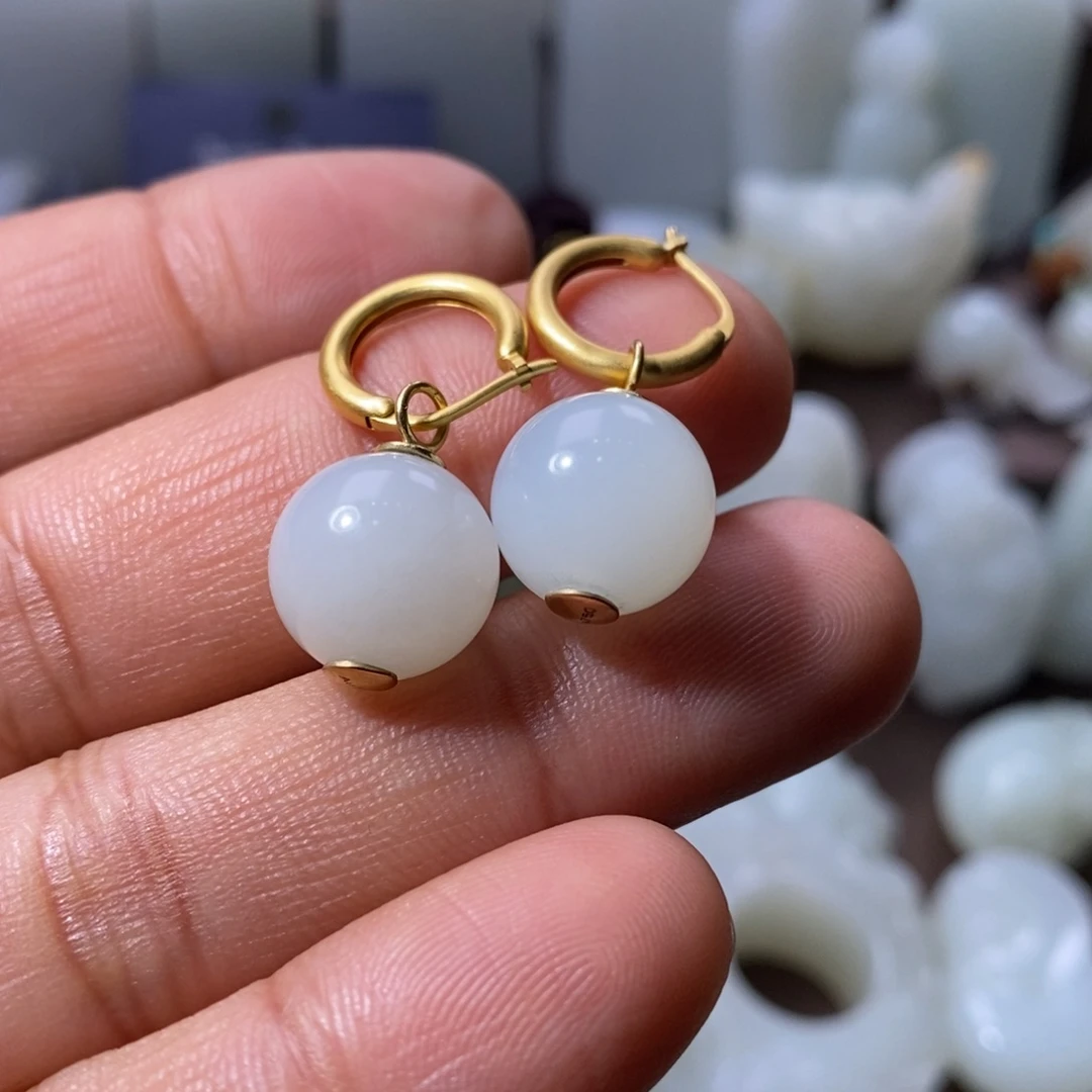 和田玉耳钉18K金镶嵌