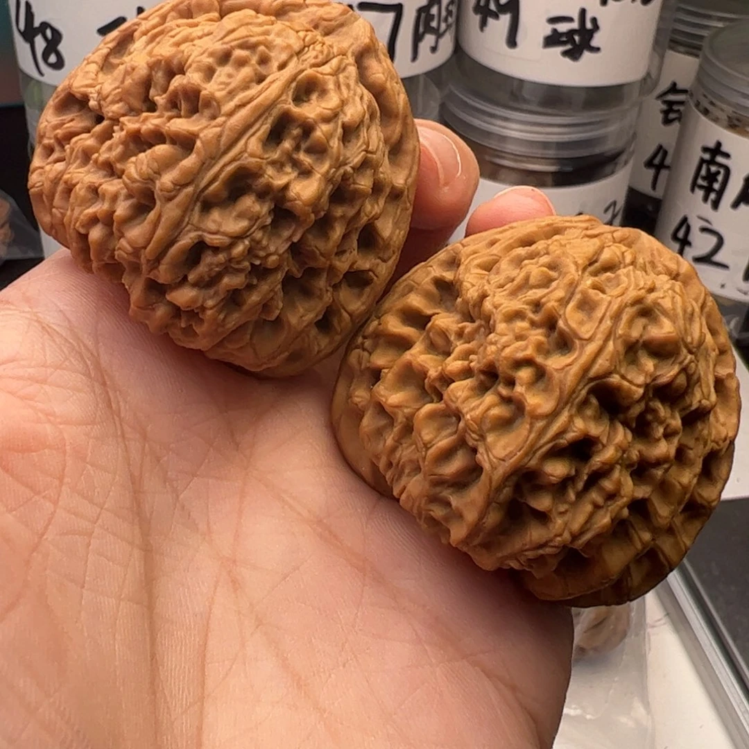 吊坠文玩核桃南疆43