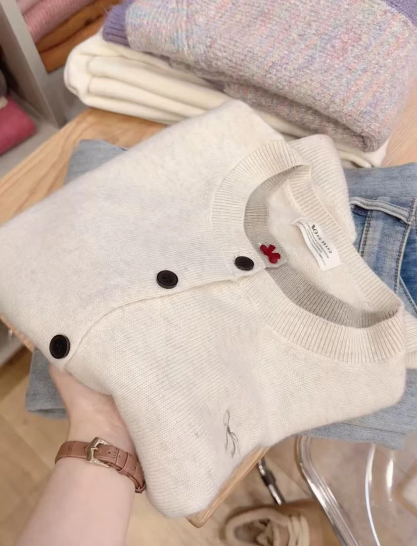 七言家 沙米假两件蝴蝶刺绣毛衣开衫