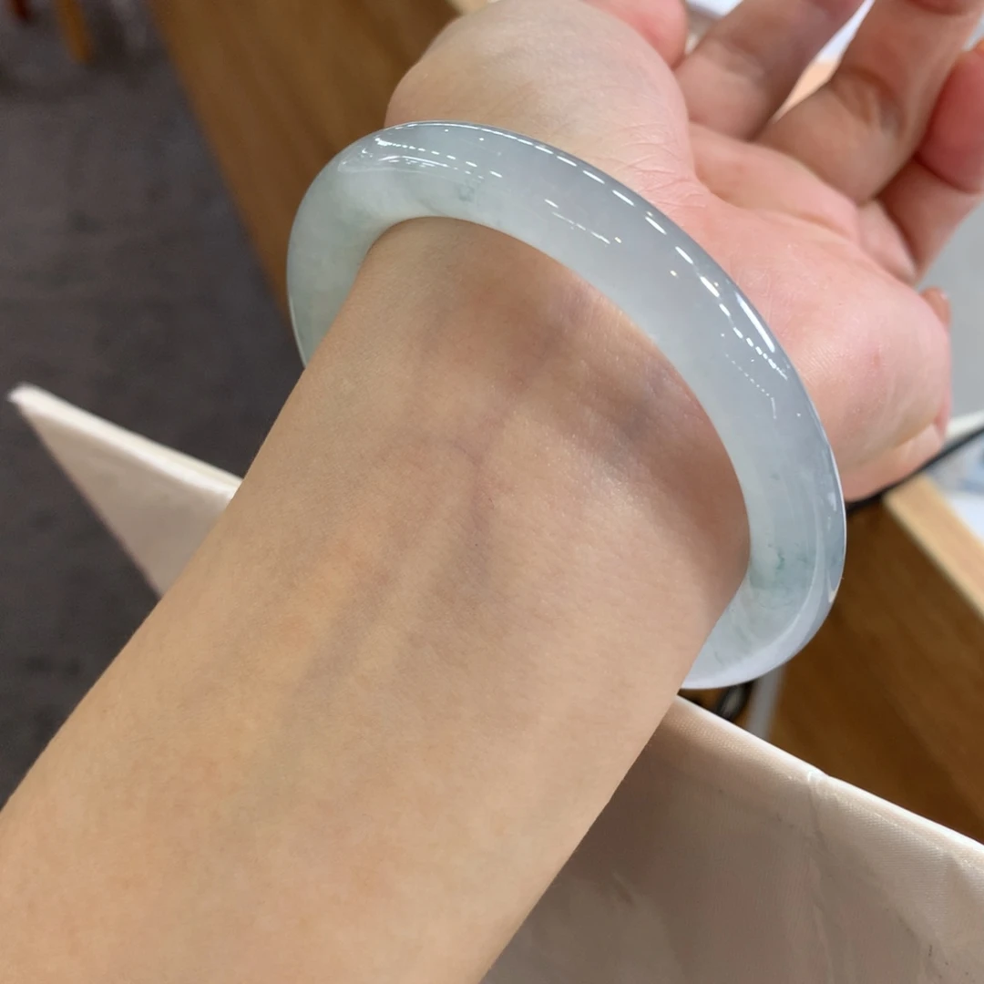 翡翠未镶嵌手镯天然Ａ货翡翠56/57