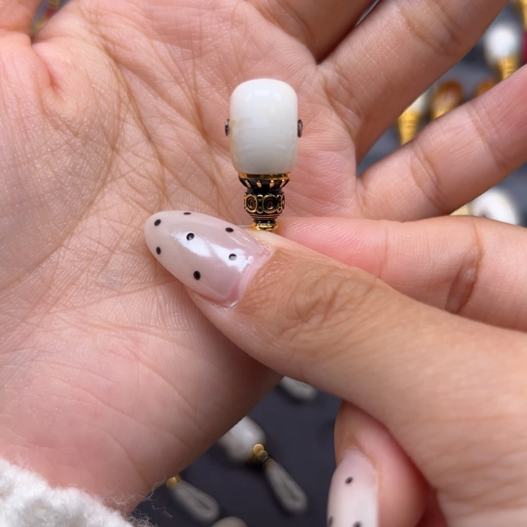 琥珀未镶嵌裸石10mm