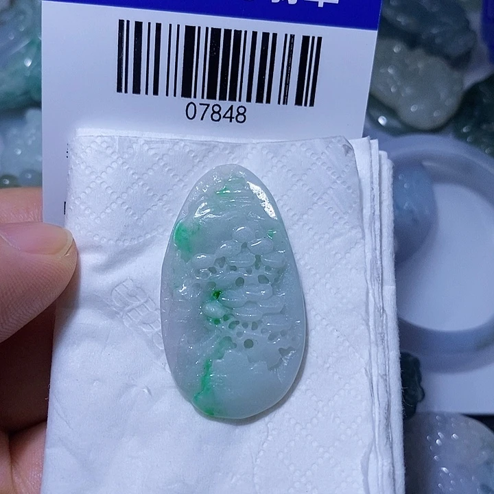 翡翠未镶嵌颈饰天光墟翡翠市场现金代购