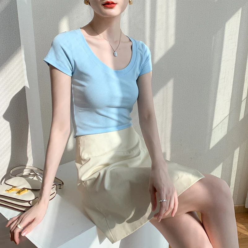 夏季修身显瘦纯色短袖女洋气衣服女多巴胺风格衣服纯欲风短款圆领