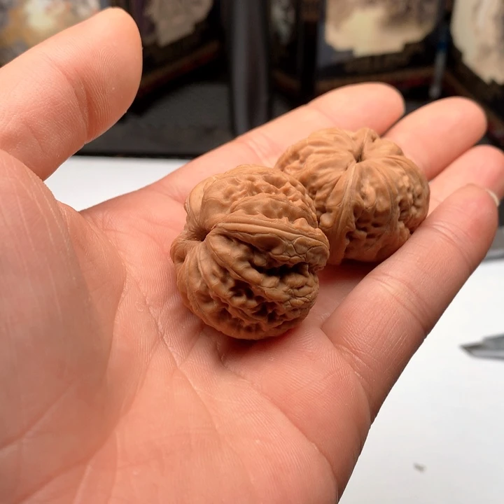 ?****我在外面吃饭呢你在