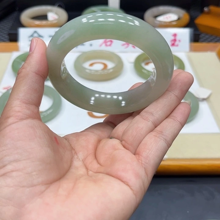 未镶嵌手镯石英质玉歪*歪