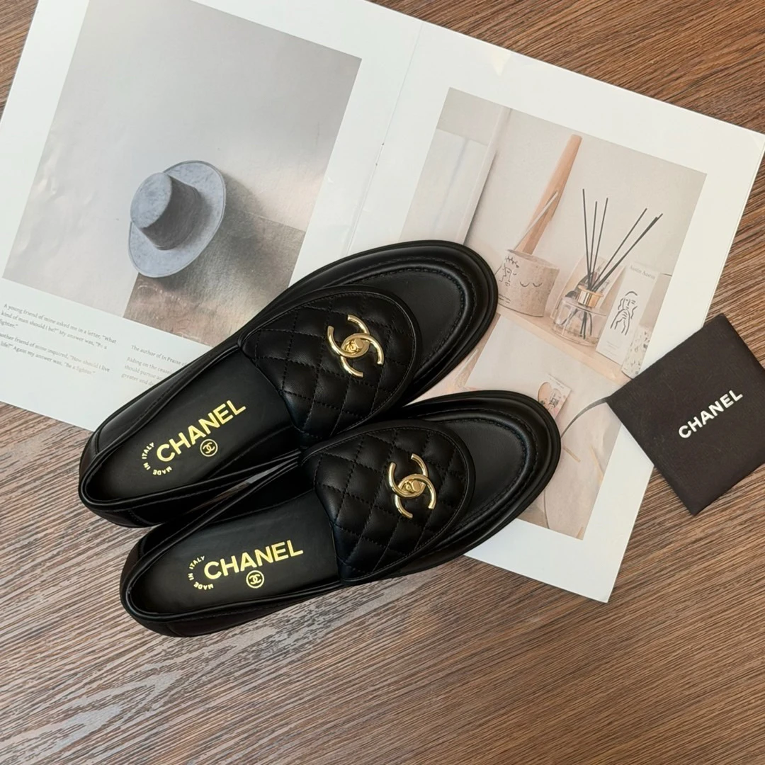 95新 Chanel/香奈儿 黑色羊皮 乐福鞋/621116847