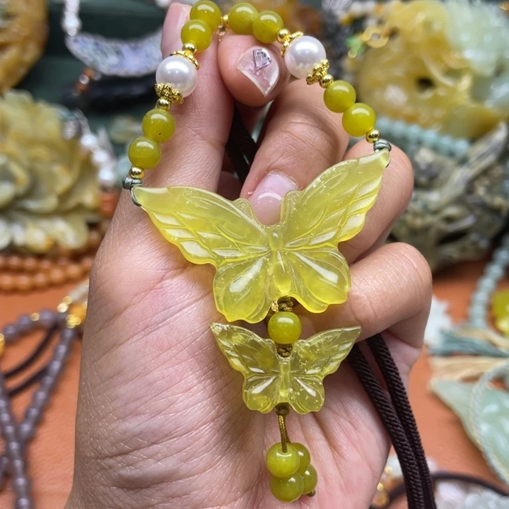 蛇纹石玉未镶嵌吊坠