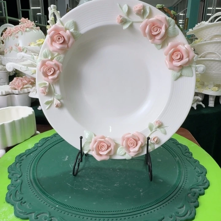 玫瑰花草帽深汤盘