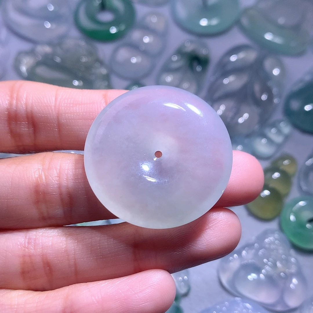 【闪购商品】翡翠颈饰未镶嵌扣