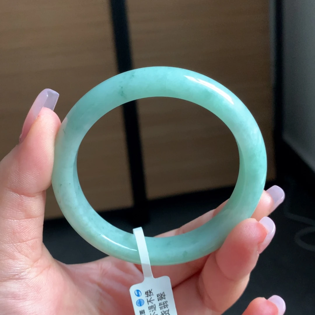 翡翠手镯未镶嵌1 55甜阳果绿正圈强推