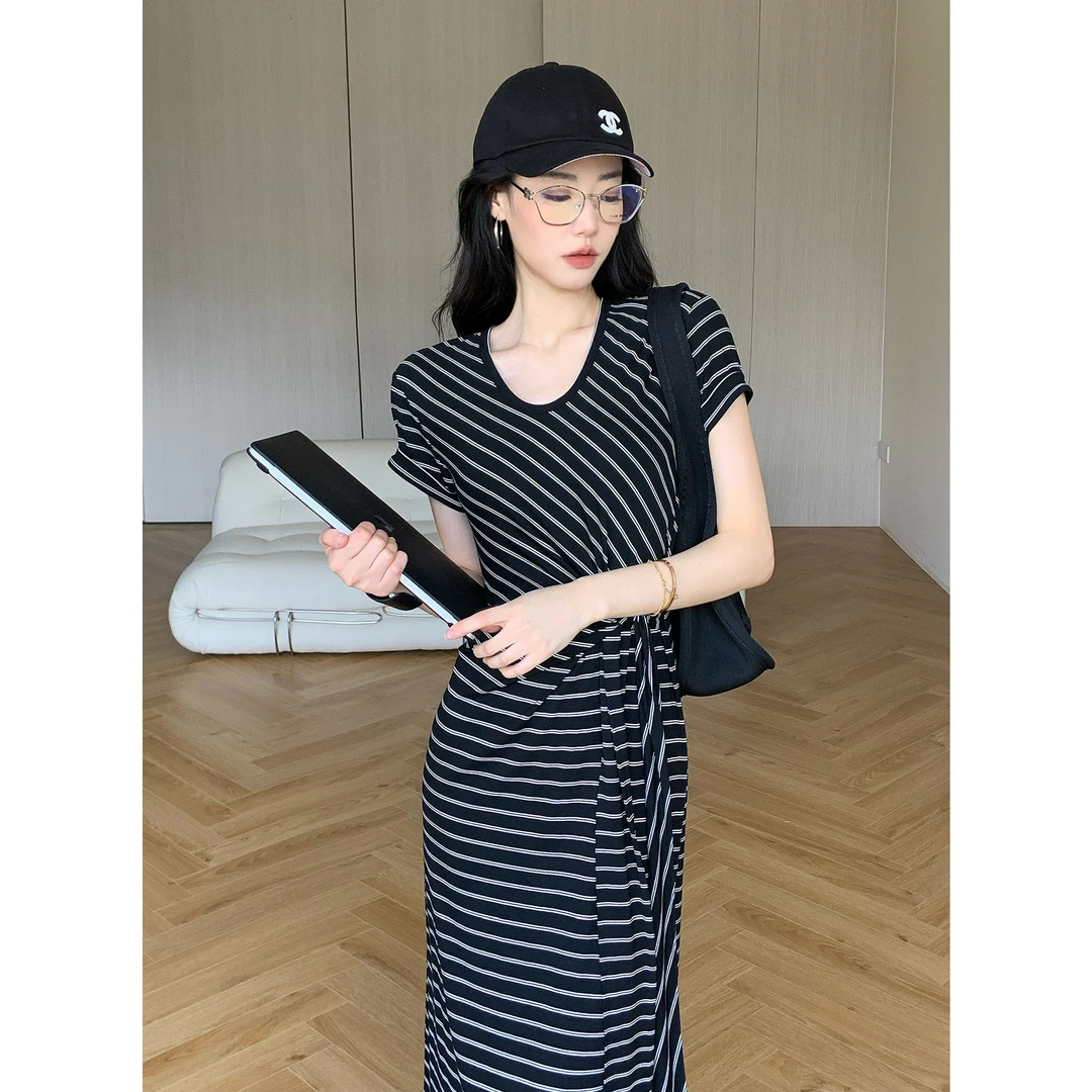 JIJINQI显瘦气质中长款修身条纹裙夏季松弛感连衣裙女JD05LZQM131