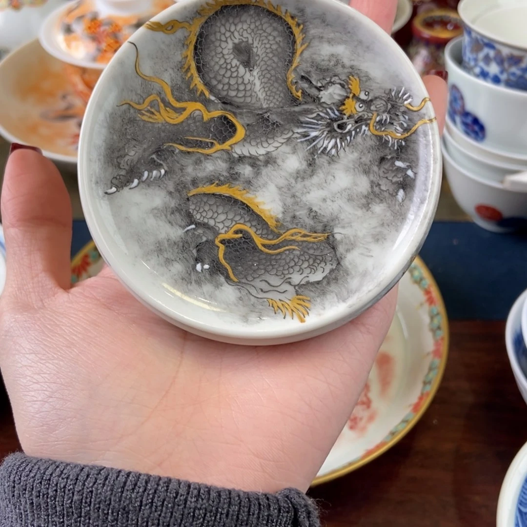 陶瓷艺术家的作品是一种