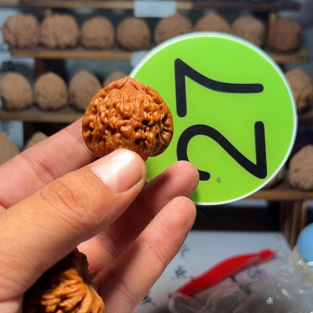 H***王文玩核桃，绿色27号