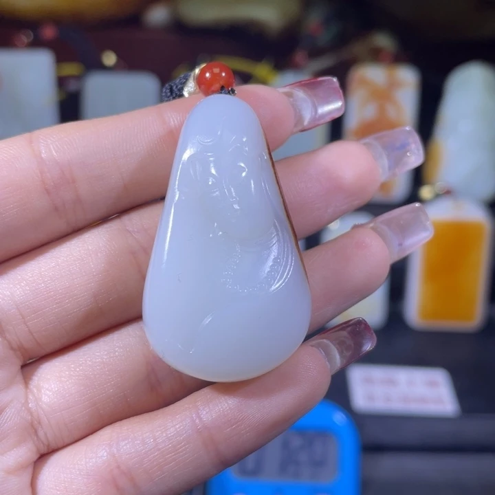 和田玉挂件未镶嵌平****。