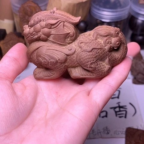 檀香木把件檀香貔貅大手把