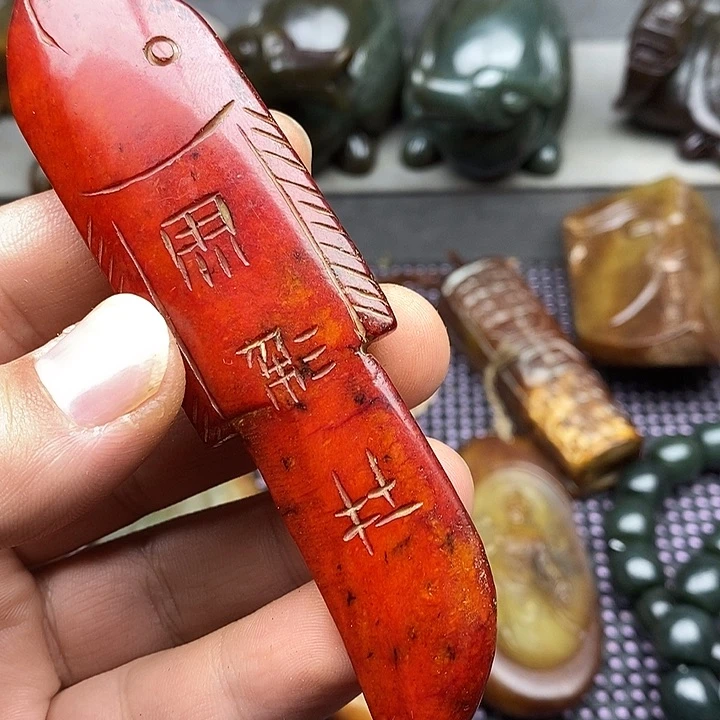 未镶嵌蛇纹石玉颈饰