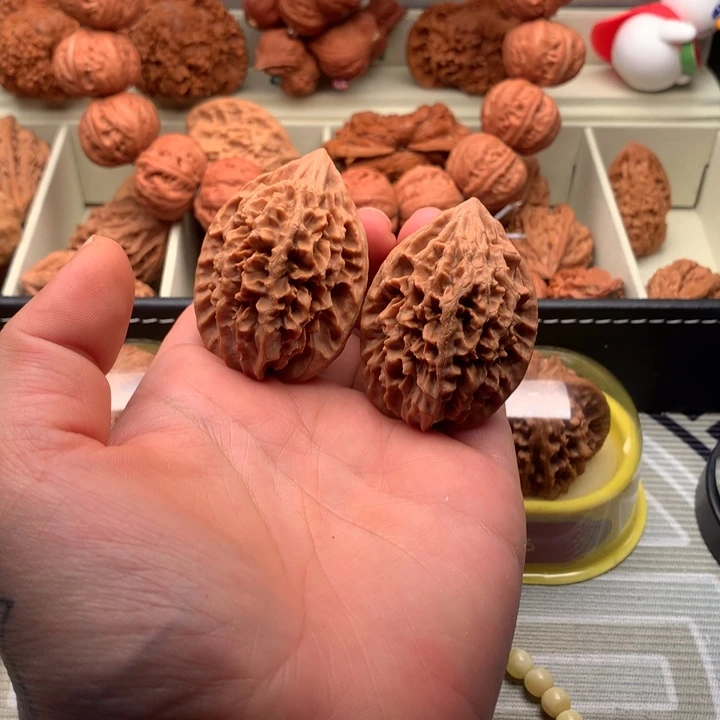 文玩核桃吊坠39尺寸招财鼠