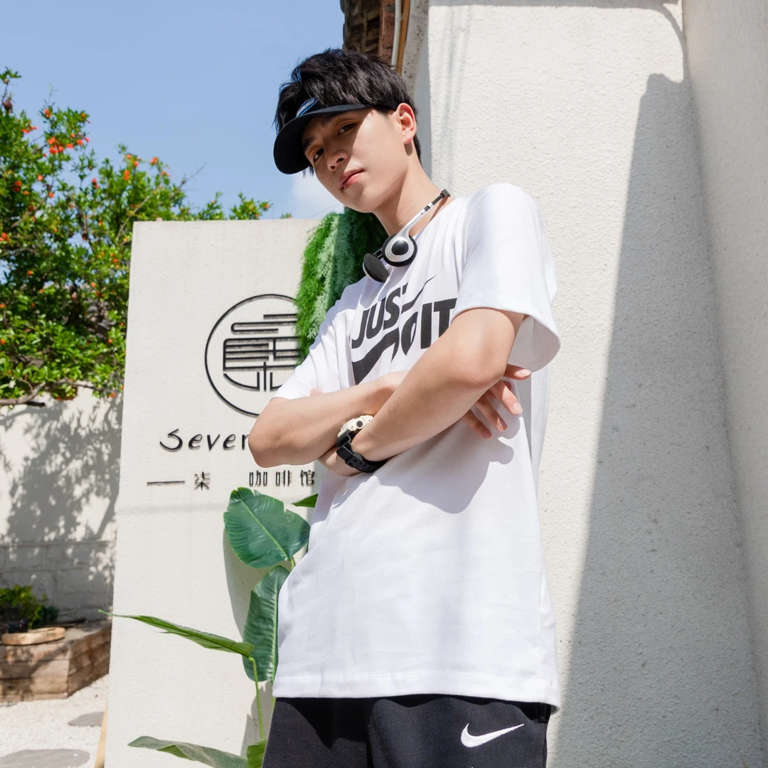 nike耐克男装2025春季新款圆领休闲短袖跑步健身运动T恤AR5007