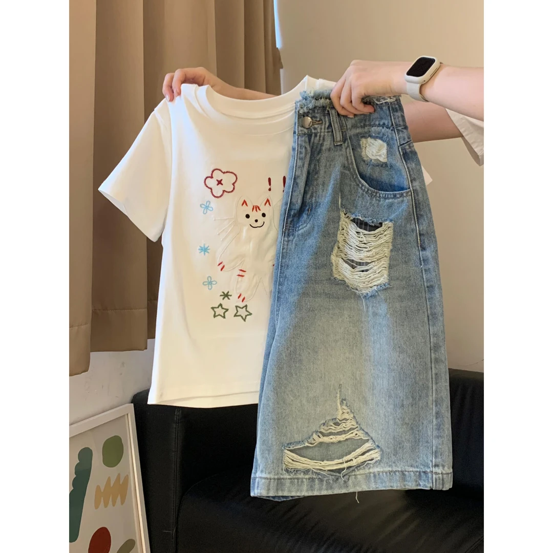 韩版可爱猫咪刺绣白色短袖t恤上衣女夏季高腰显瘦牛仔短裤两件套