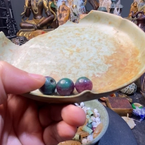 瓷器杂项研究中心