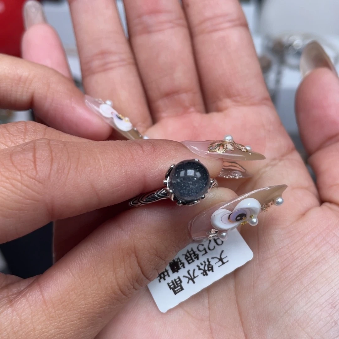 水晶戒指银S925镶嵌小*米蓝款