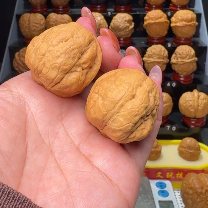 文玩核桃把件小玉蟾37尺…………09号