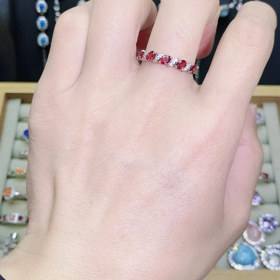 未镶嵌戒指石榴石