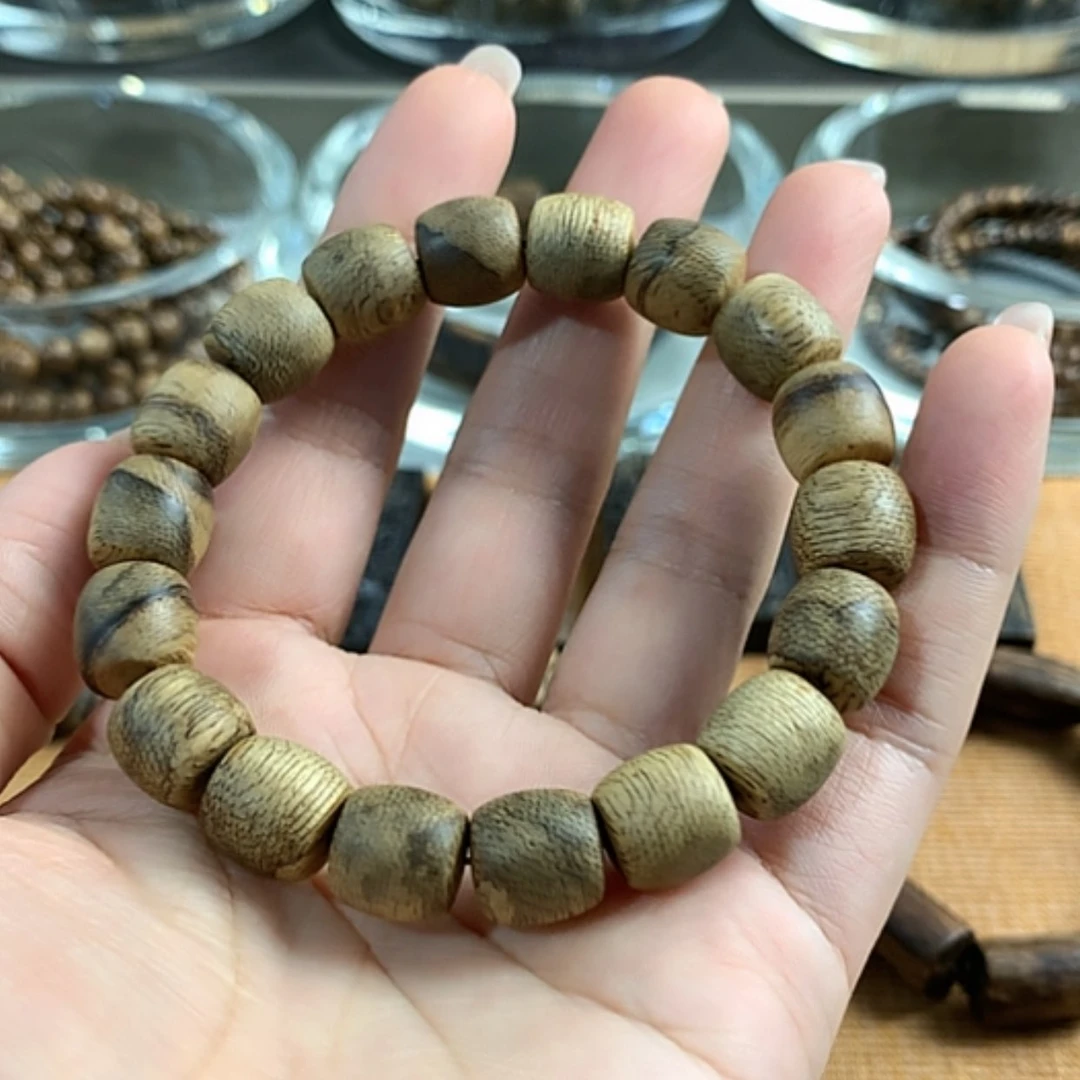 【闪购商品】沉香手串文莱软丝1.1，8.88克