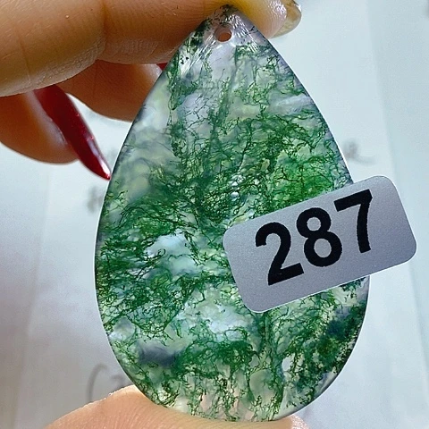 未镶嵌颈饰玛瑙/玉髓飞*