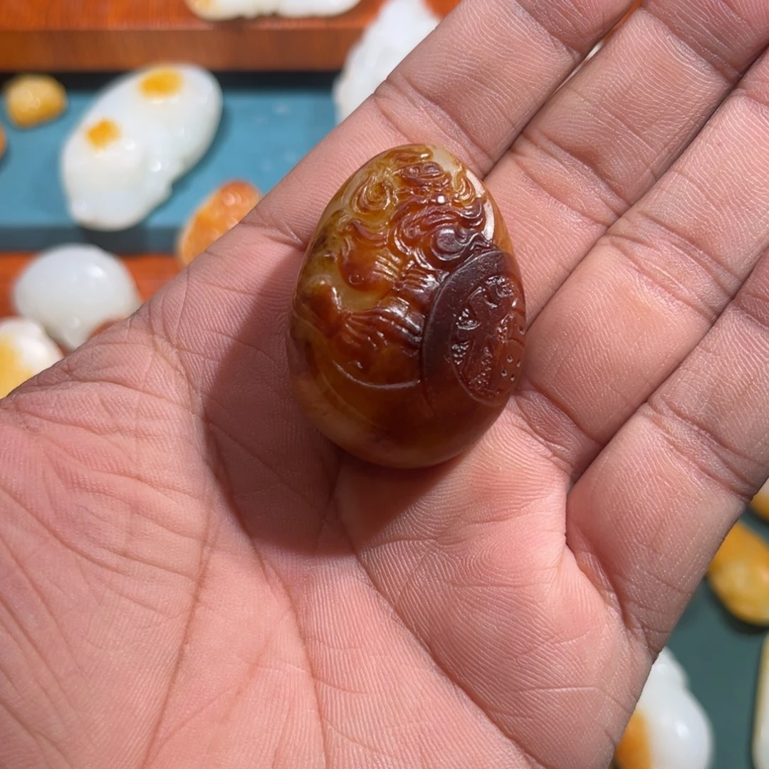 途***者和田玉未镶嵌颈饰