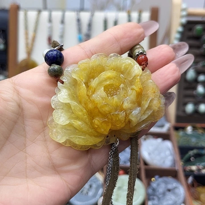 颈饰未镶嵌和田玉