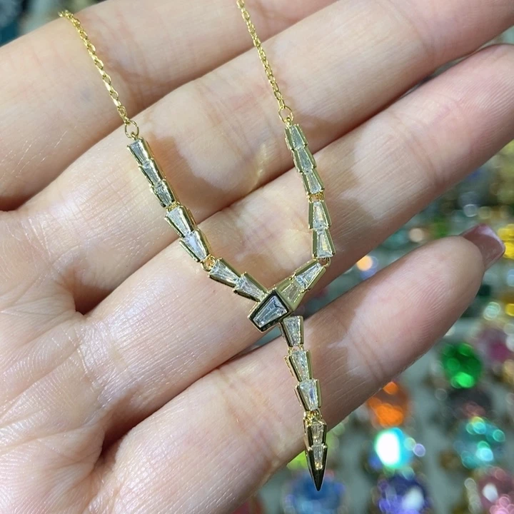 99锆石（处理）项链