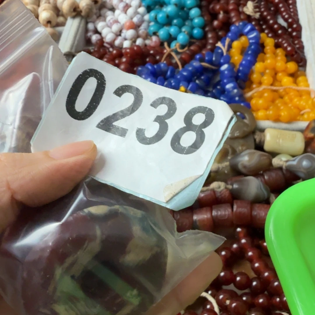 C***集玛瑙/玉髓未镶嵌颈饰