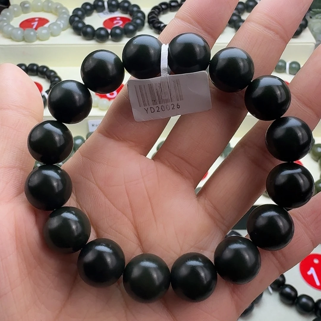 和田玉未镶嵌手串