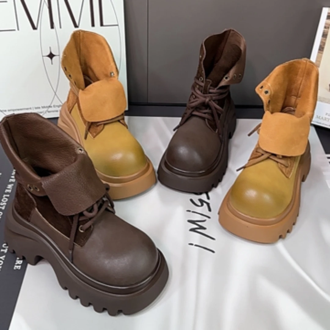 2025秋冬新款时尚百搭舒适厚底复古中筒女纯皮系带马丁靴高