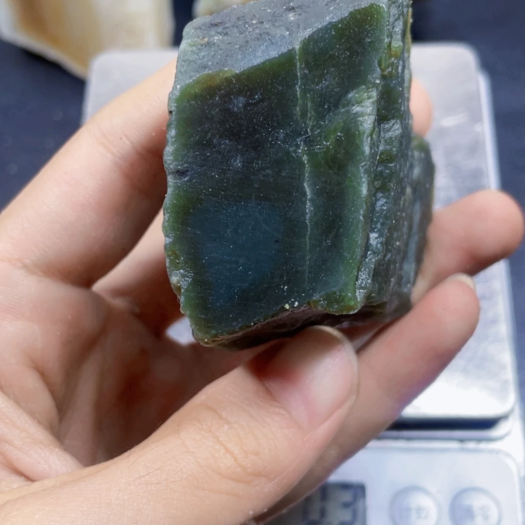 未镶嵌和田玉珠宝半成品