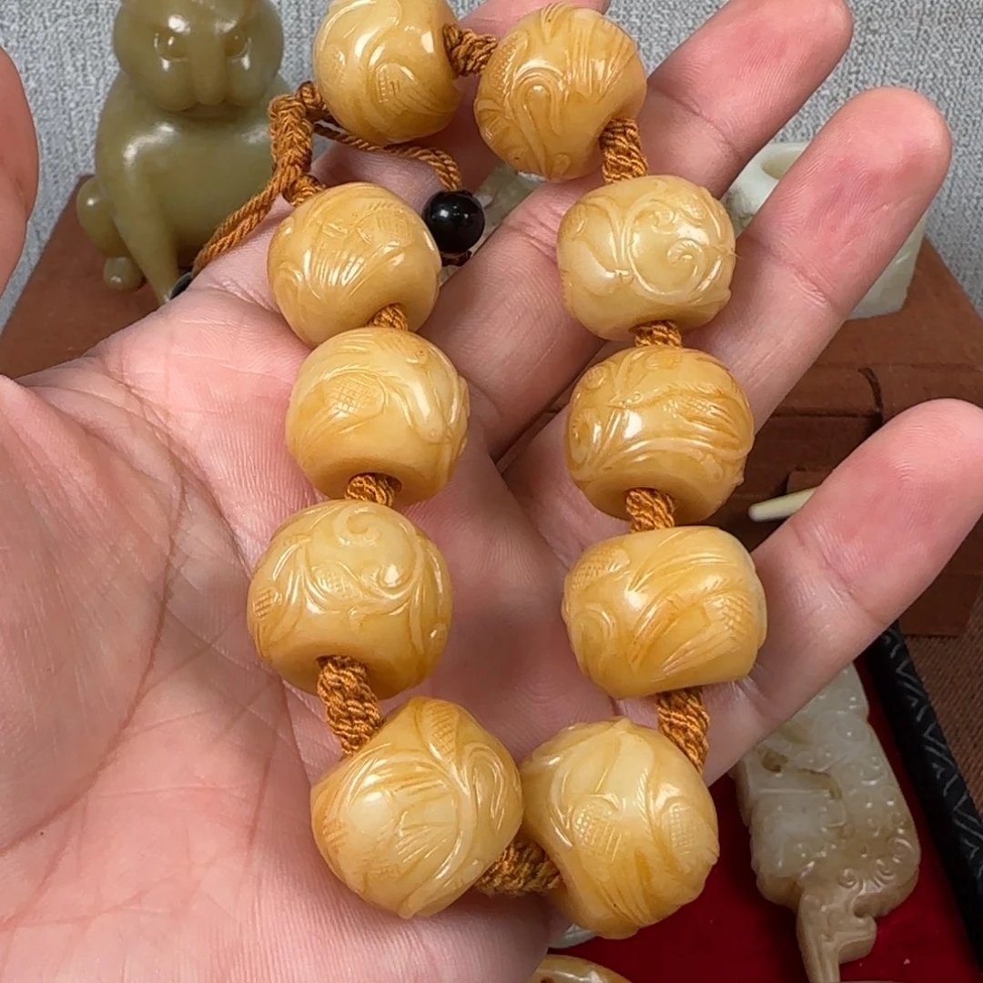 无***，非常精美的脖挂件