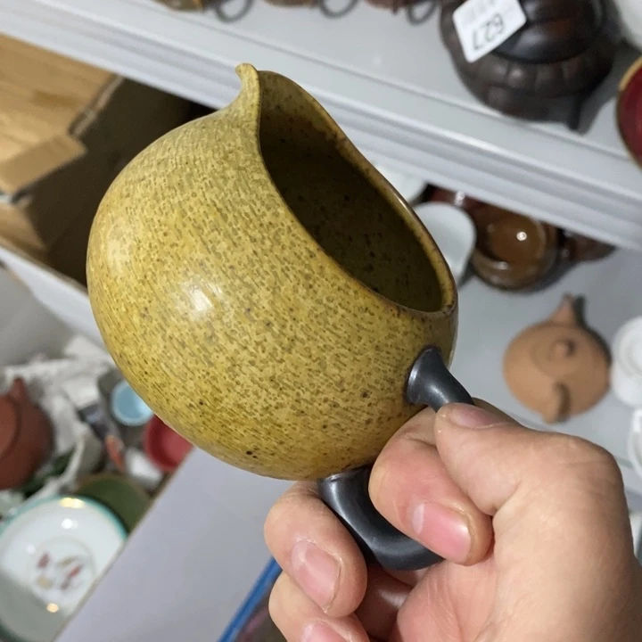 陶瓷艺术品及陶瓷壶
