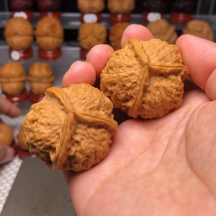 把件文玩核桃8七星三棱